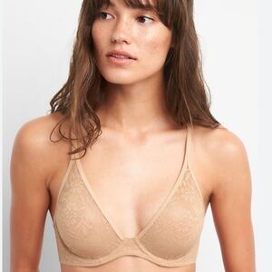 NWT Gap - Bare Natural Plunge Lace Bra - Nude - Size 34C